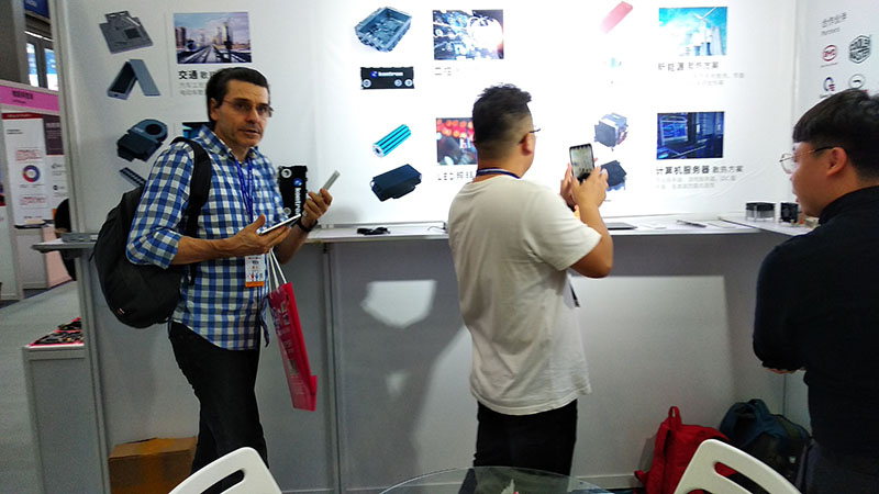 AG电投厅网站-散热器、散热片、水冷板设计定制厂家